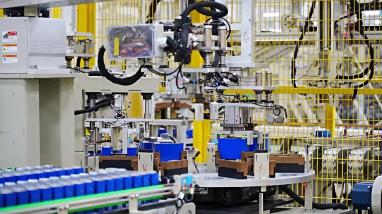 Fabricant de lignes d'assemblage de batteries
