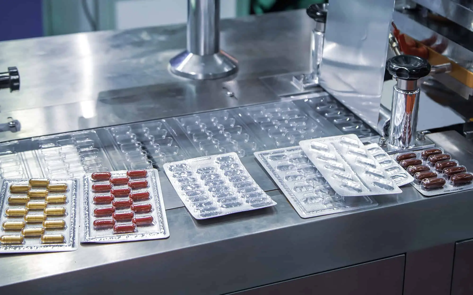 strip packaging of tablets